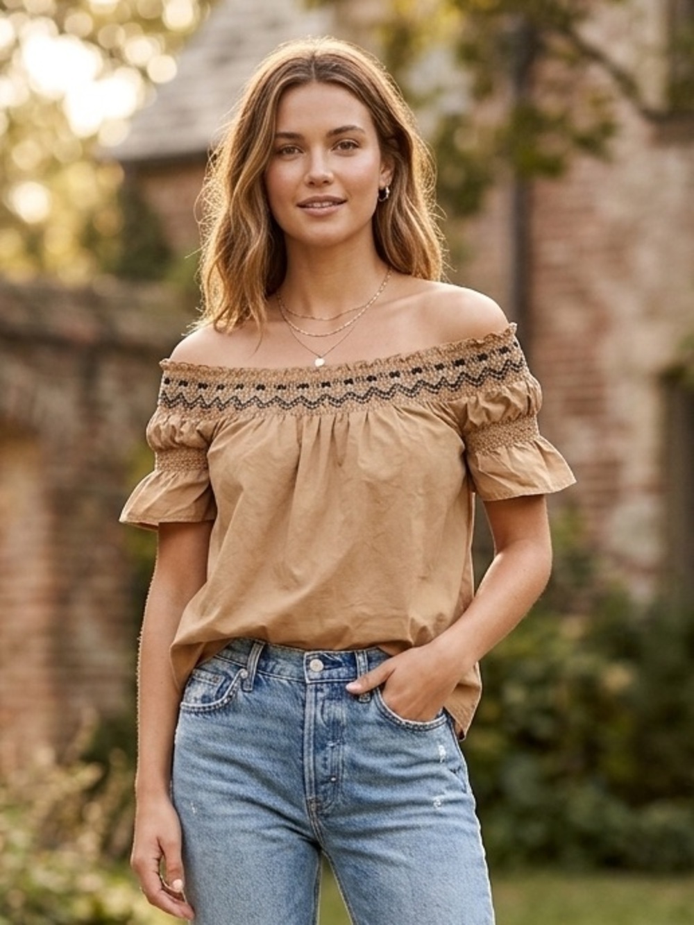 Women’s Old Navy Off-Shoulder Smocked Top in Camel Size Large